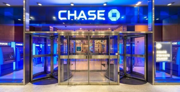 Chase Bank Log containing $15000